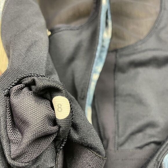 Lululemon Tank Top Womens 8 Blue Tie Dye Racerback Athletic Yoga Gym Mesh Panel - Picture 6 of 7